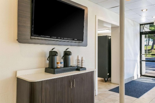 Rodeway Inn Baltimore - Inner Harbor South image 3